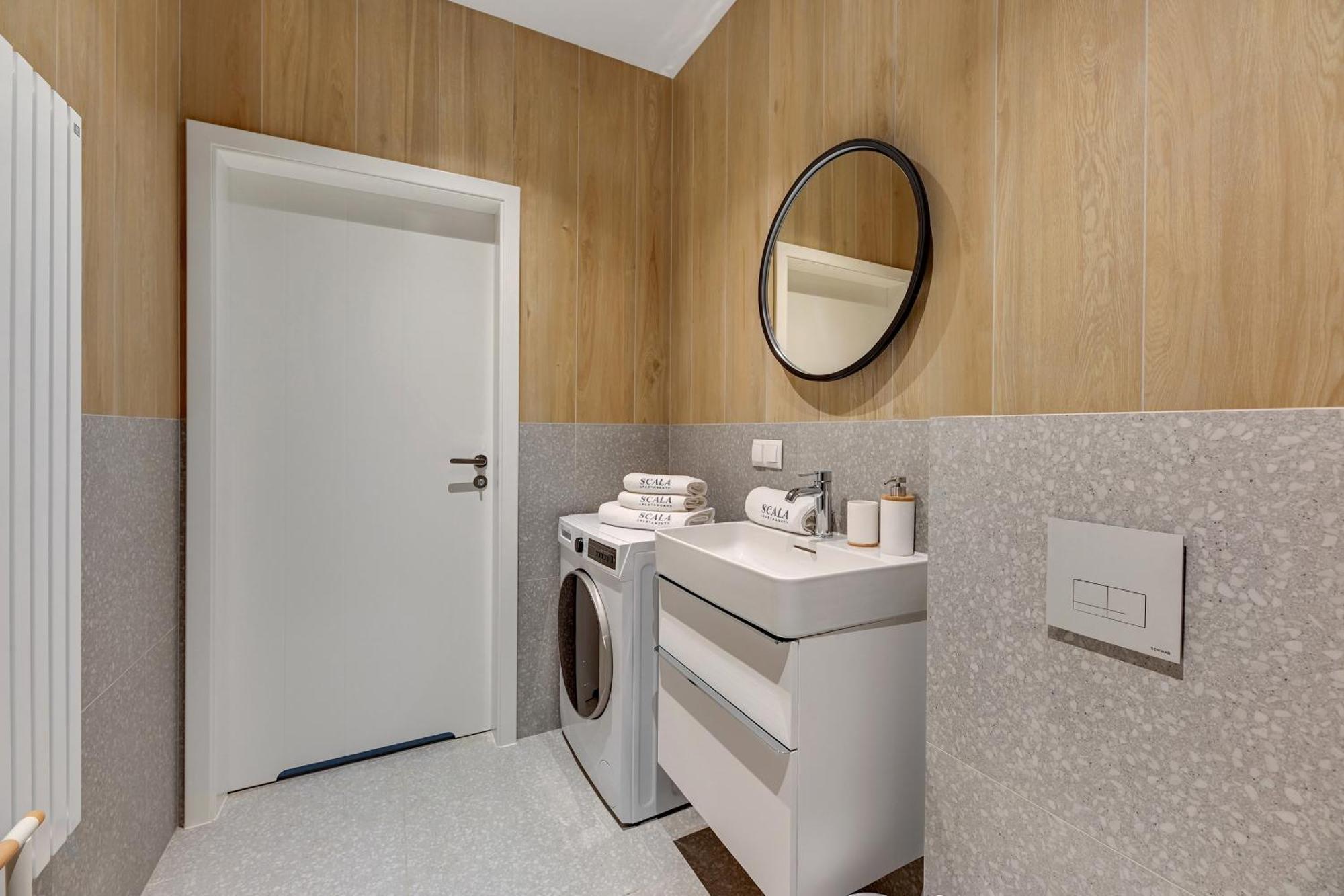 Scala City Center Apartments & Studio By Lion Apartments กดัญสก์ ภายนอก รูปภาพ