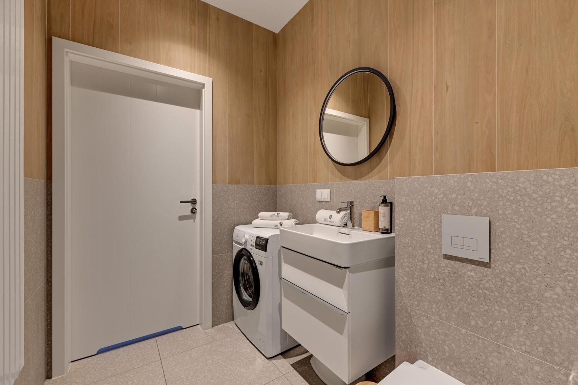Scala City Center Apartments & Studio By Lion Apartments กดัญสก์ ภายนอก รูปภาพ