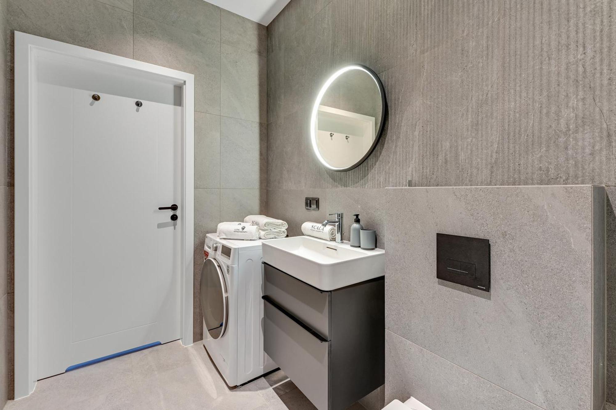 Scala City Center Apartments & Studio By Lion Apartments กดัญสก์ ภายนอก รูปภาพ