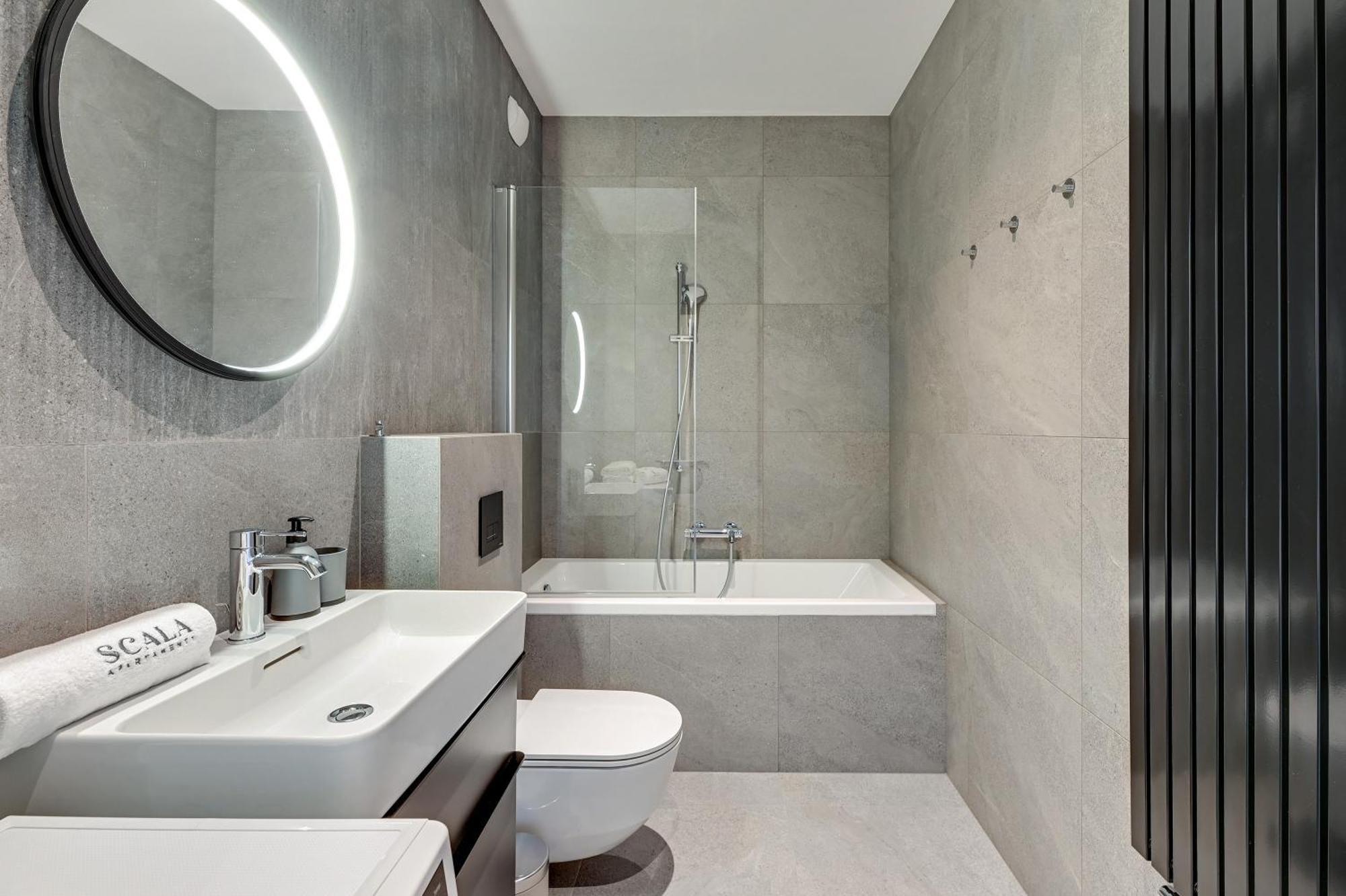 Scala City Center Apartments & Studio By Lion Apartments กดัญสก์ ภายนอก รูปภาพ
